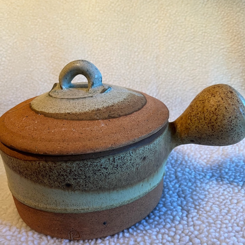 Handmade Pottery. - Picture 3 of 10